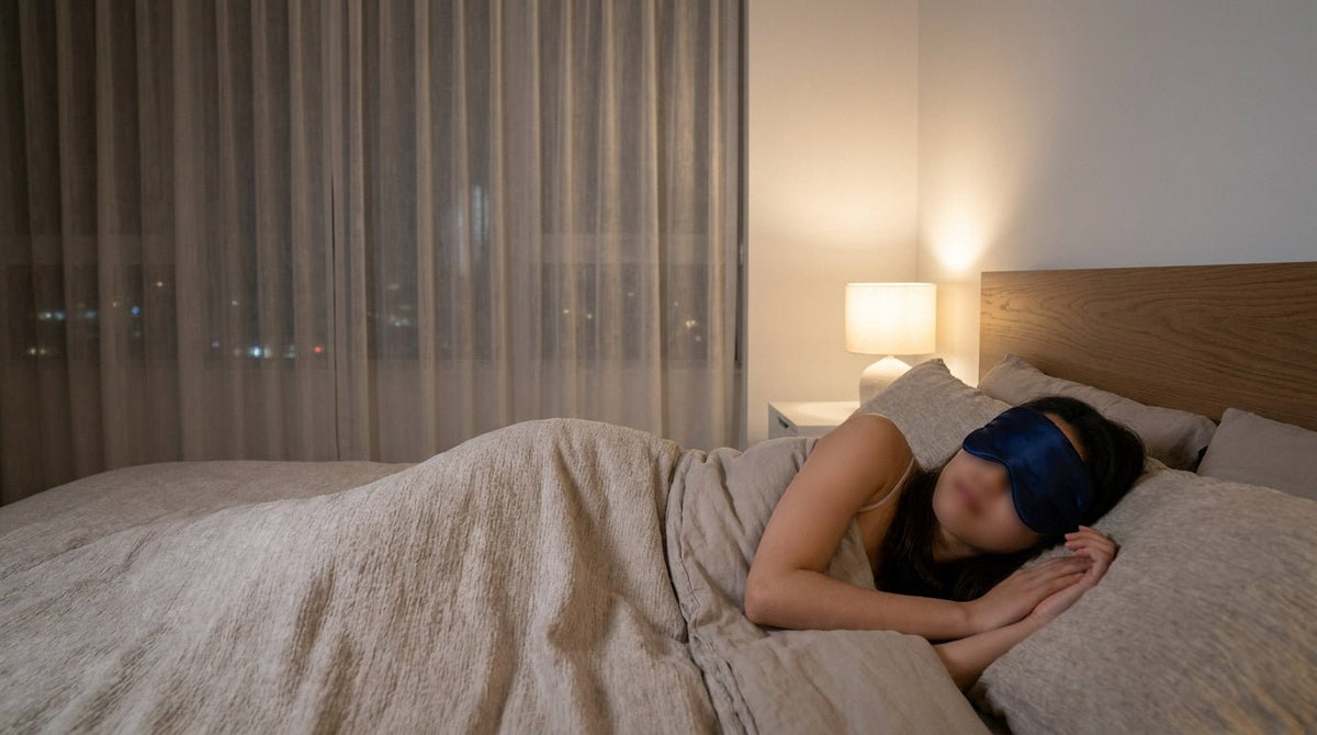 Masque de nuit : à quoi ça sert vraiment ? (Mélatonine, sommeil profond, bienfaits) - NUITE®